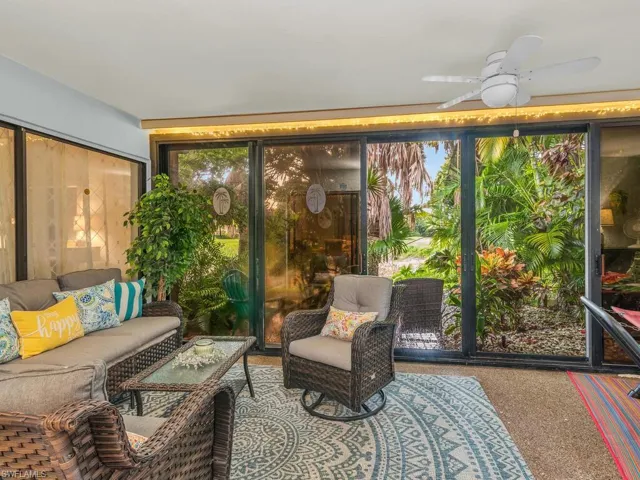 159  Round Key  CIR, Naples, FL 34112