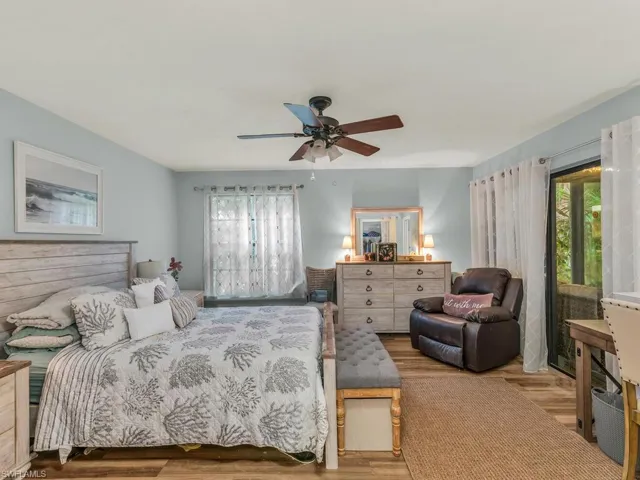 159  Round Key  CIR, Naples, FL 34112