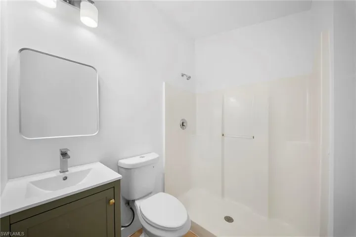 605 Hancock Bridge Pkwy, Cape Coral, Florida 33990
