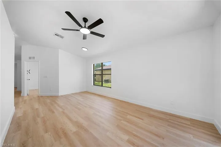 605 Hancock Bridge Pkwy, Cape Coral, Florida 33990