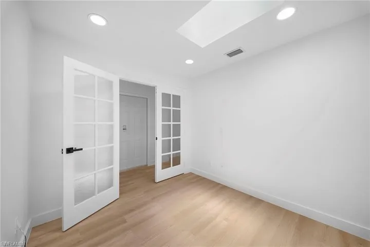 605 Hancock Bridge Pkwy, Cape Coral, Florida 33990