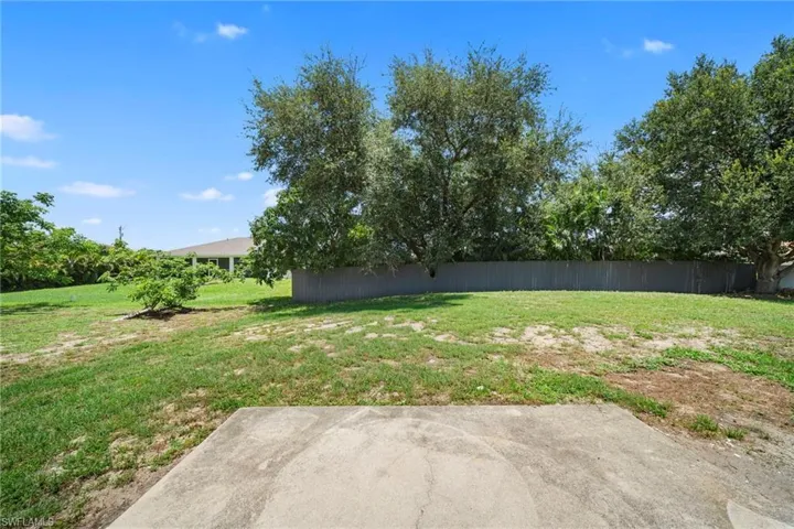 605 Hancock Bridge Pkwy, Cape Coral, Florida 33990