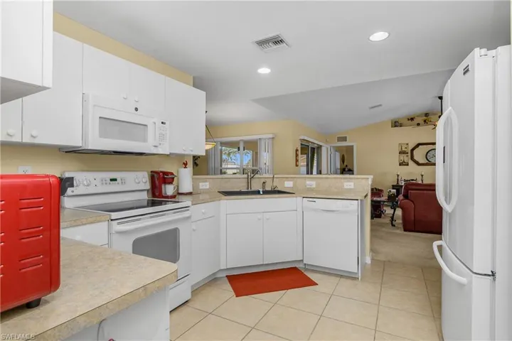 113 NE 29th  ST, Cape Coral, FL 33909