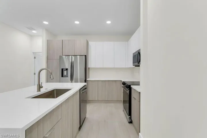 1827 Embers Pkwy W, Cape Coral, Florida 33993