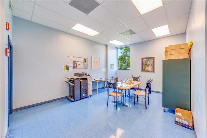 2107 Santa Barbara BLVD, CAPE CORAL FL 33991