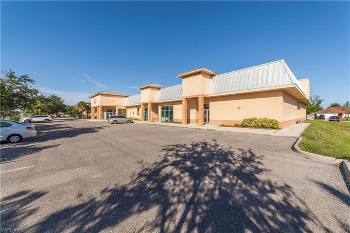 2107 Santa Barbara BLVD, CAPE CORAL FL 33991