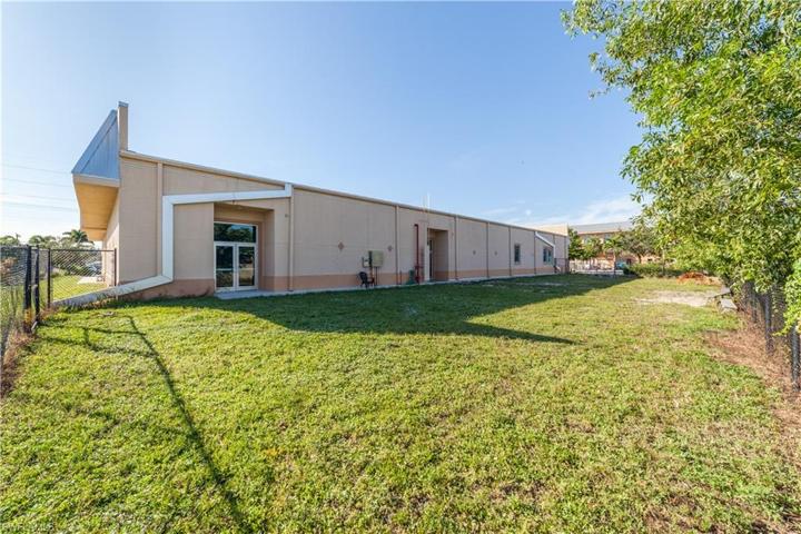 2107 Santa Barbara BLVD, CAPE CORAL FL 33991