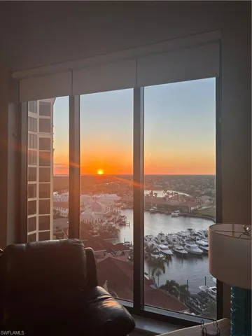 Watch the sunset every day from this 11th-story lookout!