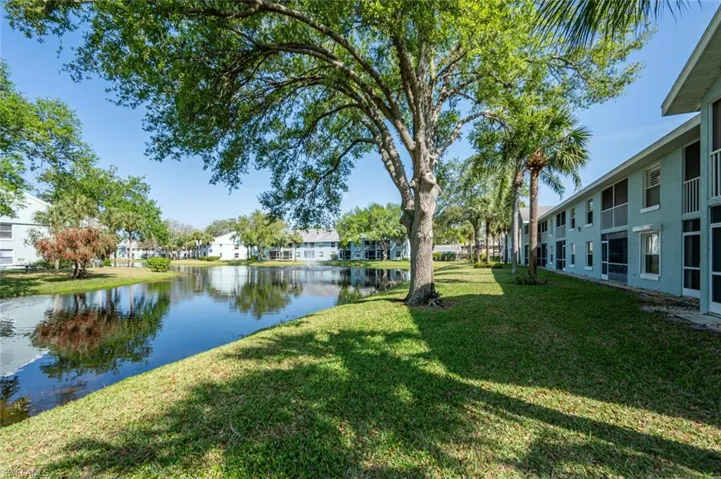 141 Wading Bird CIR # 201, NAPLES FL 34110
