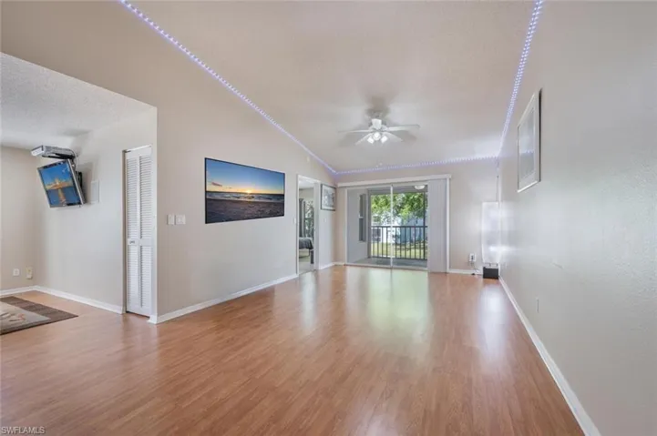 141 Wading Bird CIR # 201, NAPLES FL 34110