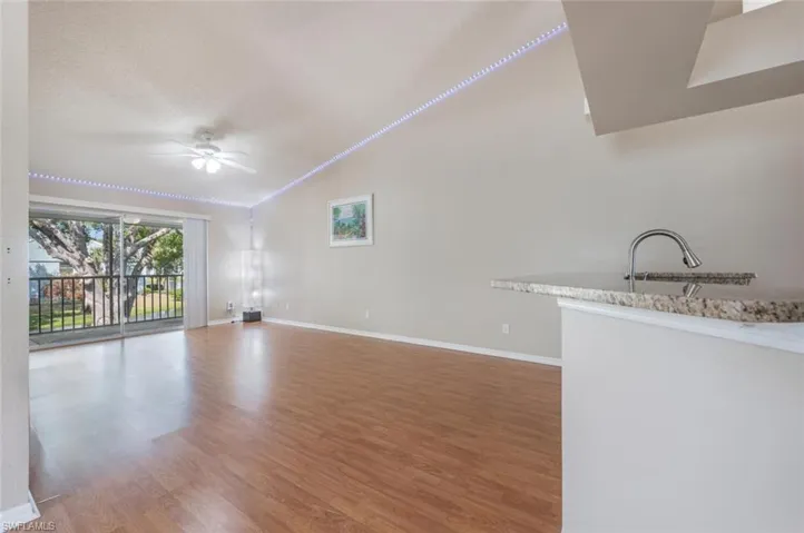 141 Wading Bird CIR # 201, NAPLES FL 34110