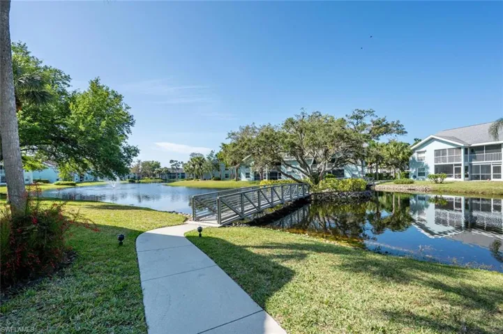 141 Wading Bird CIR # 201, NAPLES FL 34110