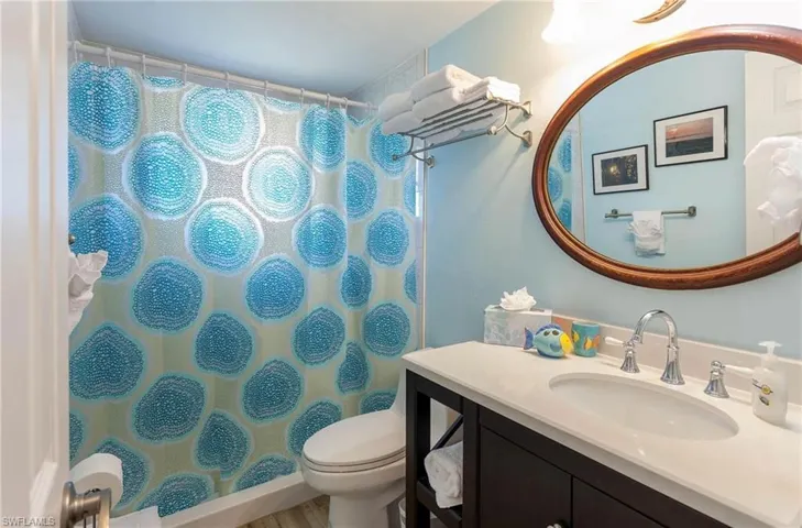 11093 Kelly Rd, Fort Myers, Florida 33908