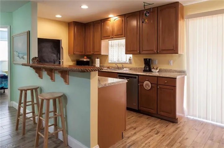 11093 Kelly Rd, Fort Myers, Florida 33908