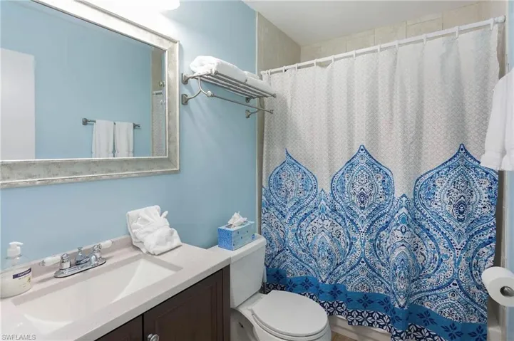 11093 Kelly Rd, Fort Myers, Florida 33908