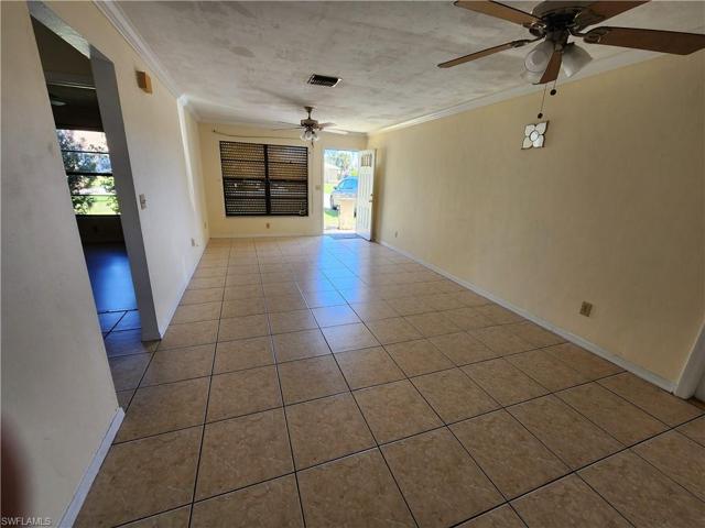 1510 looking towards door