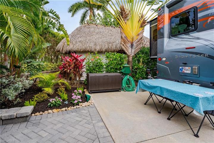 13580  Snook  CIR, Naples, FL 34114