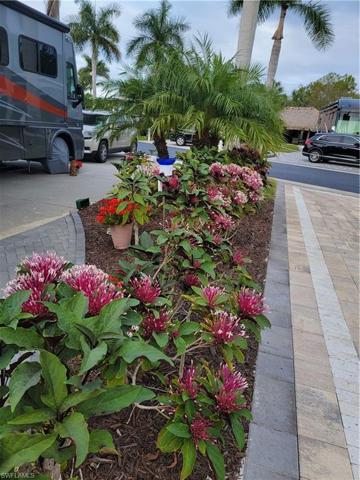 13580  Snook  CIR, Naples, FL 34114