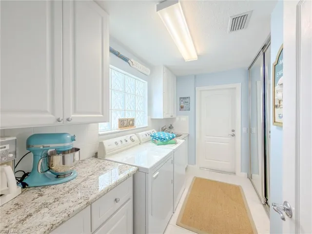 Laundry room, Utility sink with large ensuite closet