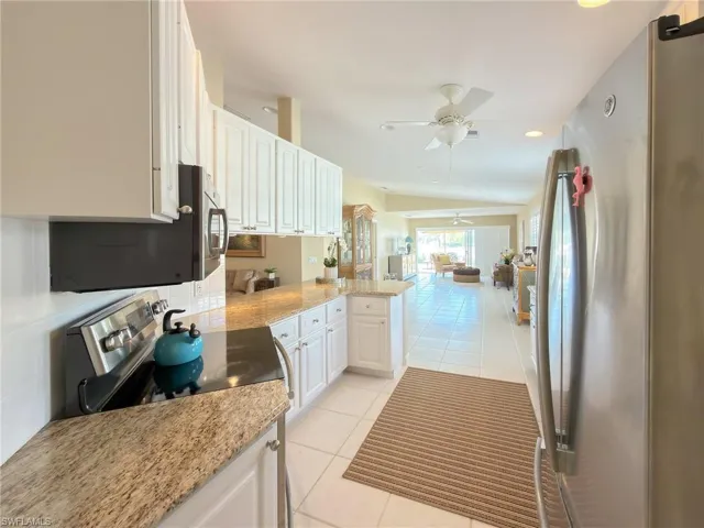Sunshine galore ~ such a lovely bright villa