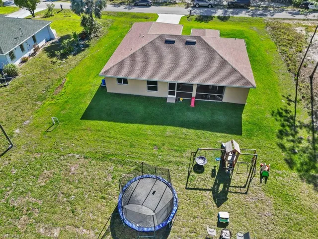 Birds eye view of property