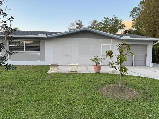 698 Muscogee Dr, North Fort Myers, Florida 33903