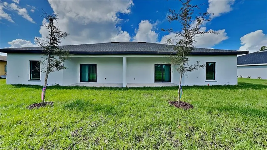 3106-3108 Se Santa Barbara Pl, Cape Coral, Florida 33904