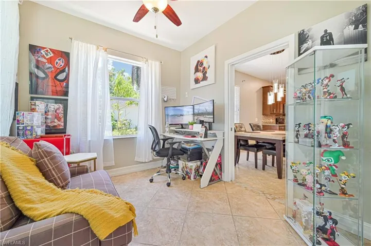 238  Stanhope  CIR, Naples, FL 34104