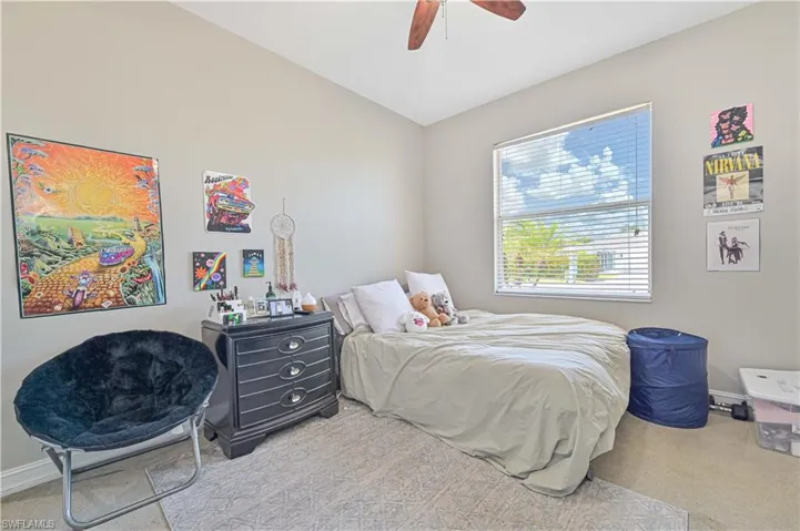 238  Stanhope  CIR, Naples, FL 34104