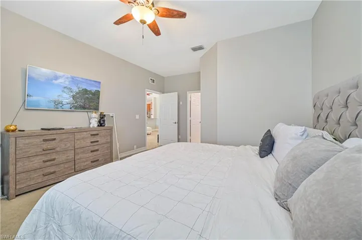 238  Stanhope  CIR, Naples, FL 34104
