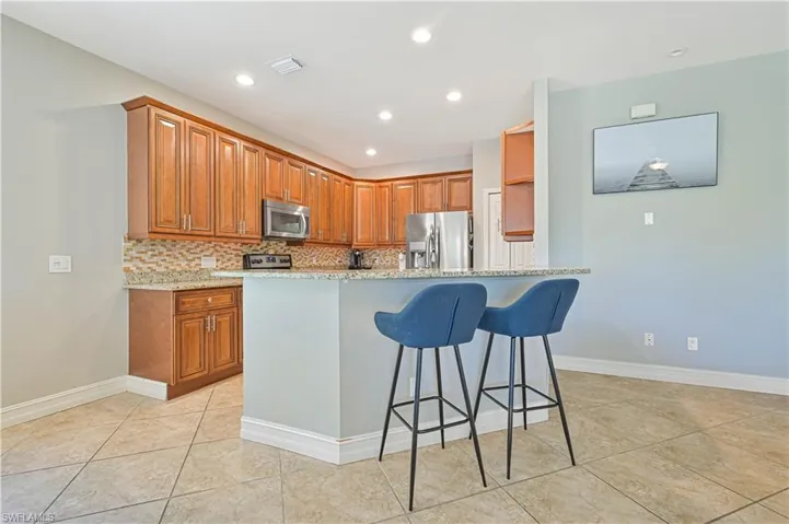 238  Stanhope  CIR, Naples, FL 34104