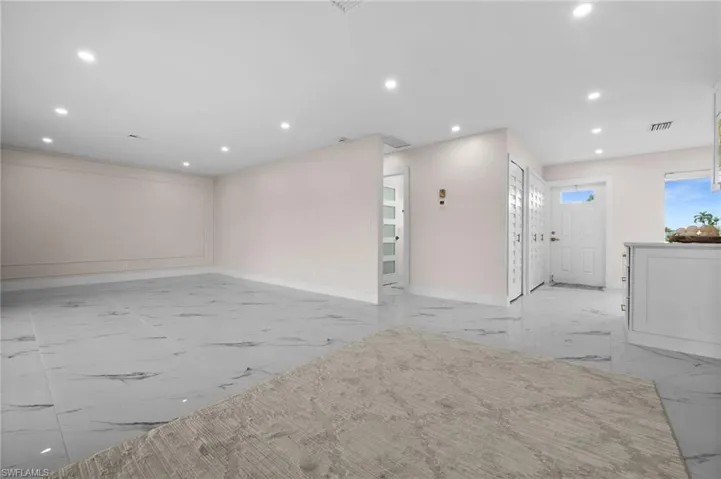 105 Harrison Rd 4, Naples, Florida 34112