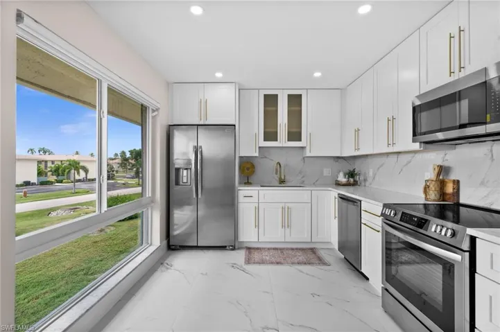 105 Harrison Rd 4, Naples, Florida 34112