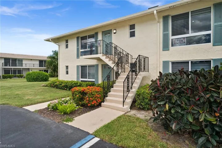 105 Harrison Rd 4, Naples, Florida 34112