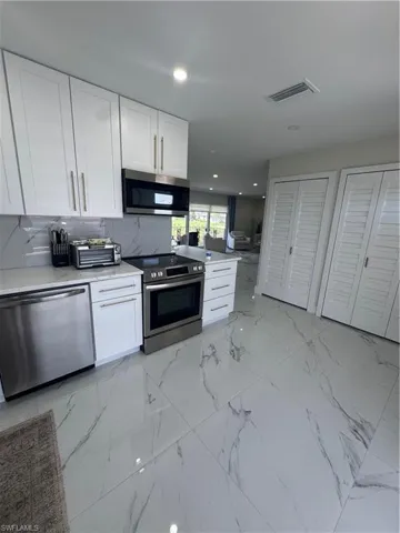 105 Harrison Rd 4, Naples, Florida 34112