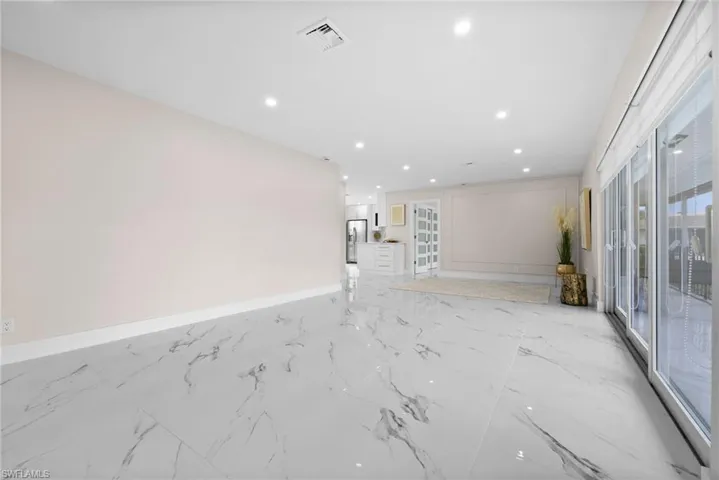 105 Harrison Rd 4, Naples, Florida 34112