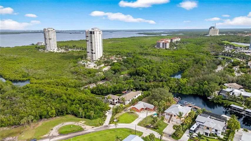 Minutes to Estero Bay and Gulf