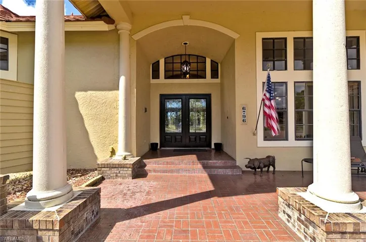 Elegant double door entry