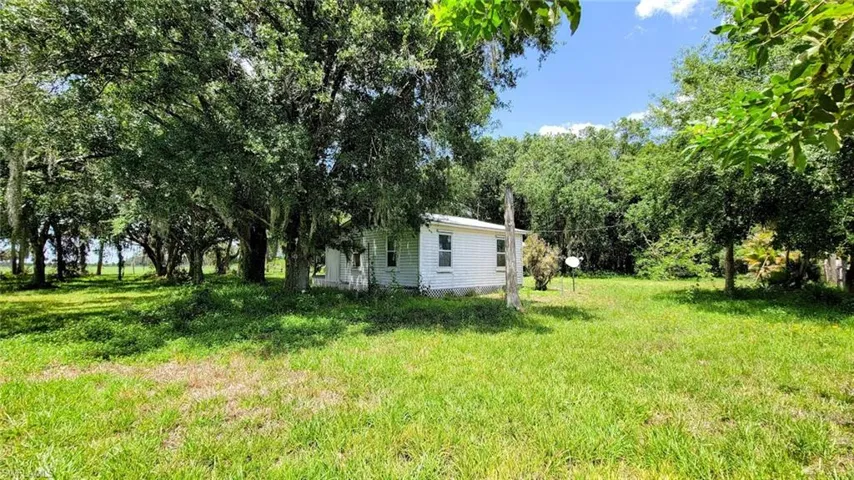 256 Cr-830a, Felda, Florida 33930