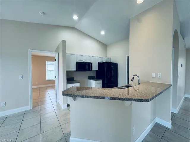 1140 Nw 1st Ave, Cape Coral, Florida 33993