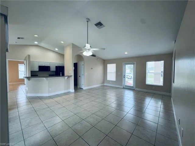1140 Nw 1st Ave, Cape Coral, Florida 33993