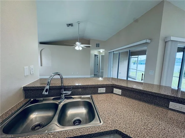 1140 Nw 1st Ave, Cape Coral, Florida 33993