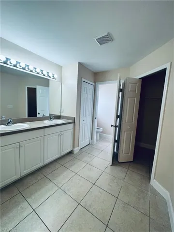 1140 Nw 1st Ave, Cape Coral, Florida 33993