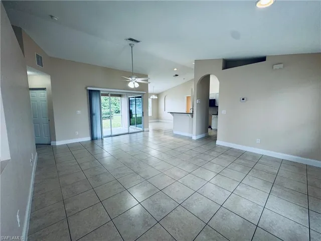 1140 Nw 1st Ave, Cape Coral, Florida 33993