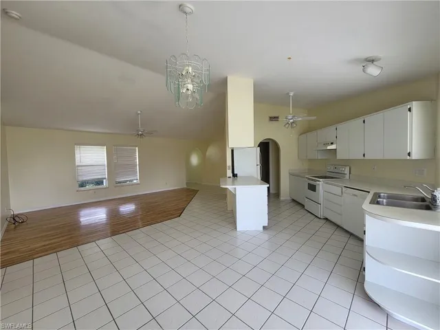 22 NE 13th  AVE, Cape Coral, FL 33909