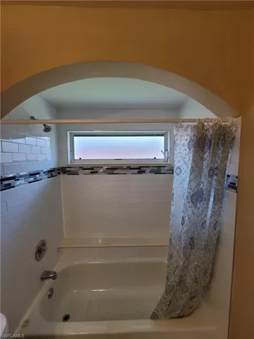 22 NE 13th  AVE, Cape Coral, FL 33909