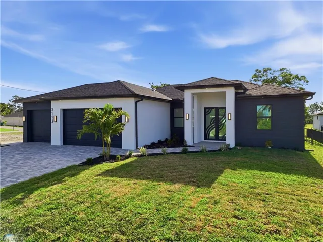 3113 NE Juanita  PL, Cape Coral, FL 33909