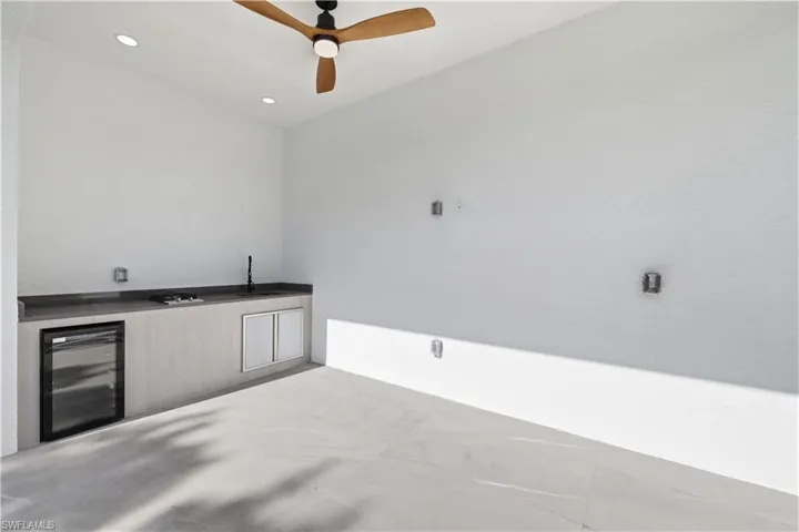 3113 NE Juanita  PL, Cape Coral, FL 33909