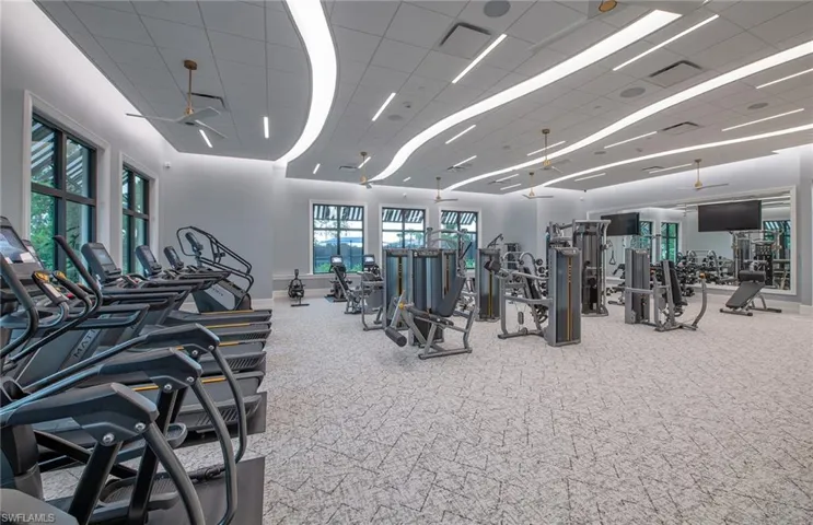 2072  Freemont  WAY, Naples, FL 34120