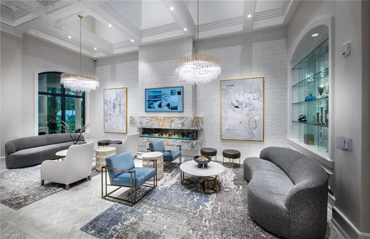 2072  Freemont  WAY, Naples, FL 34120